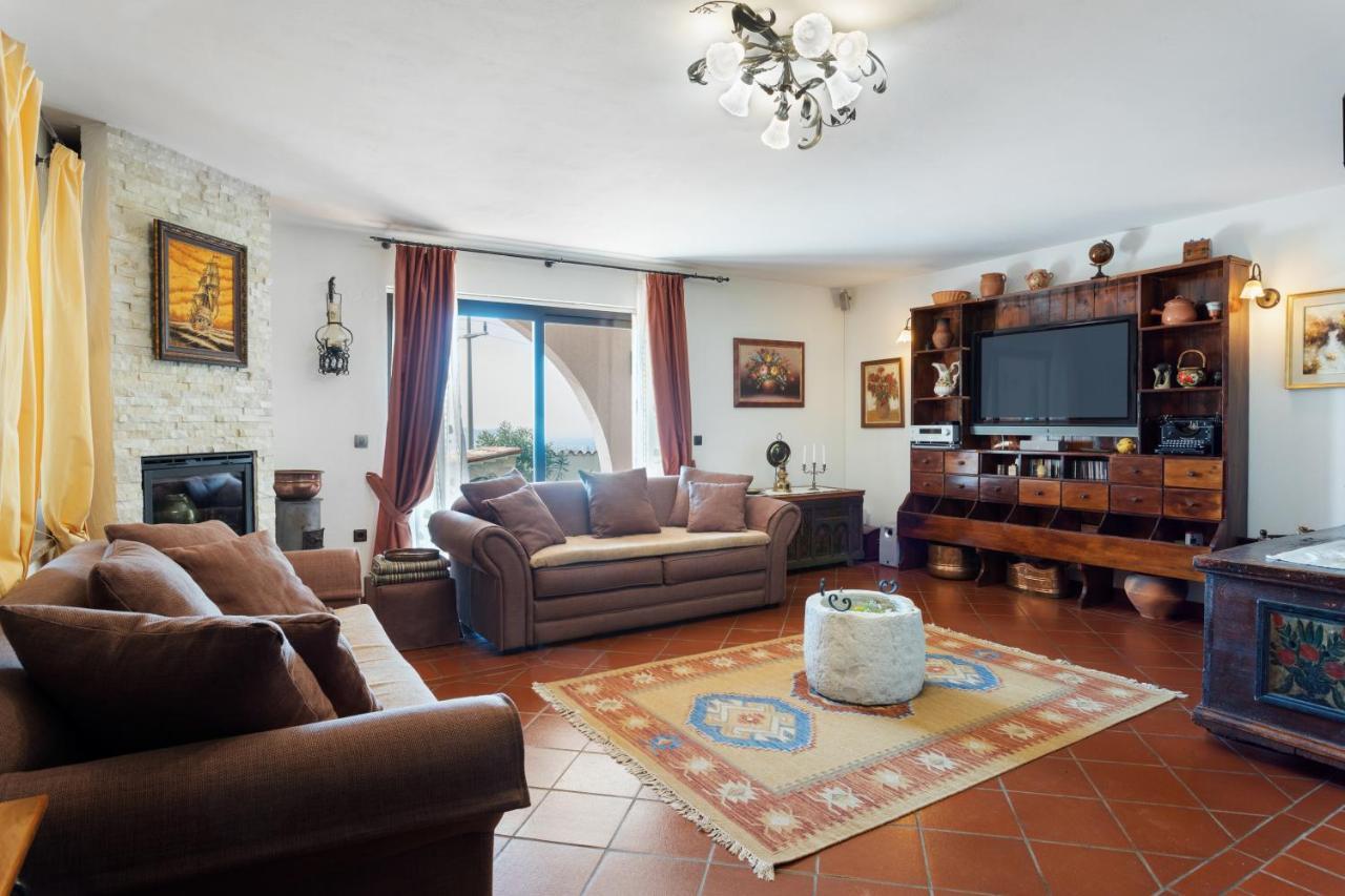 Villa Emi Zgornje Skofije Bagian luar foto