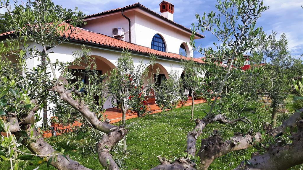 Villa Emi Zgornje Skofije Bagian luar foto